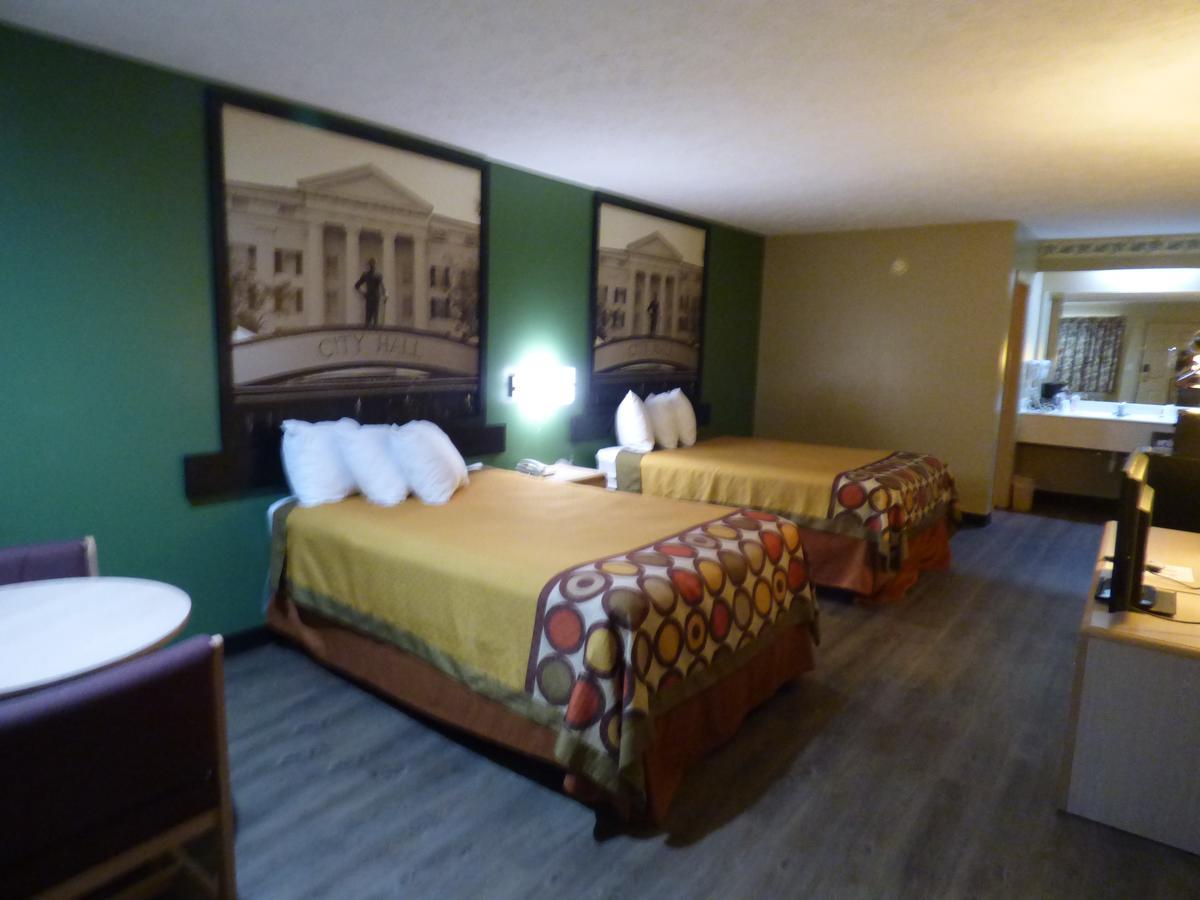Super 8 By Wyndham Kosciusko Motel Eksteriør bilde