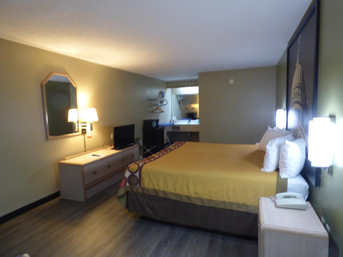 Super 8 By Wyndham Kosciusko Motel Eksteriør bilde