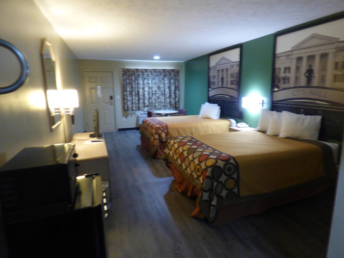 Super 8 By Wyndham Kosciusko Motel Eksteriør bilde